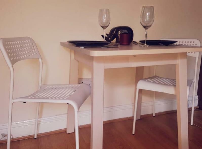 The Ideal House - 24 7 Check In Parking * Bradford (West Yorkshire)