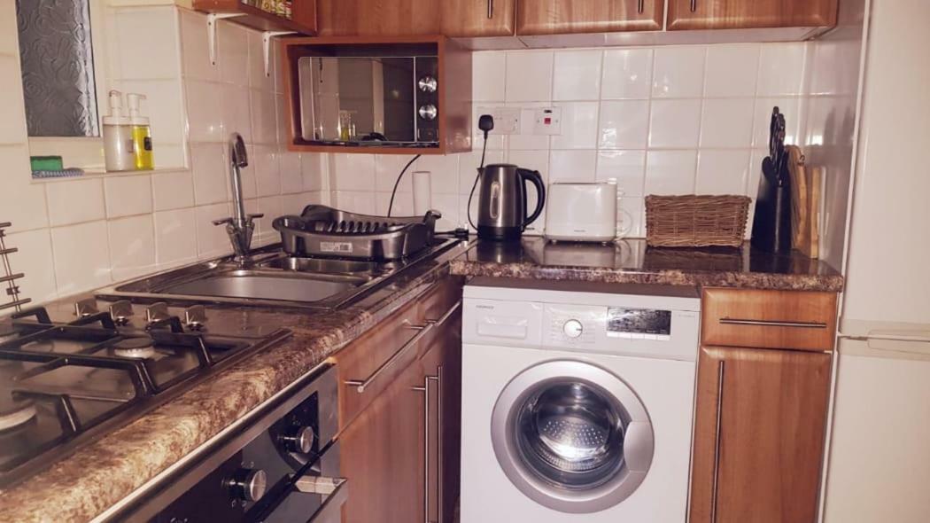 Holiday home The Ideal House - 24 7 Check In Parking Bradford (West Yorkshire)